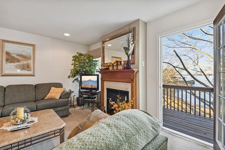 1st image of 55 Boatworks Dr