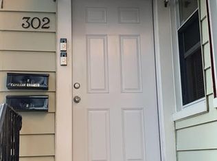 302 Lembeck Ave, Jersey City, NJ 07305