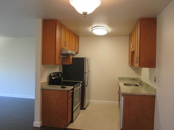 4th image of 201 Standish St APT 2