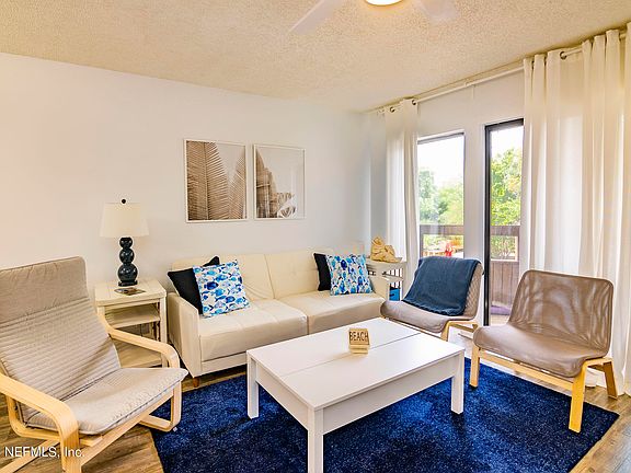 4th image of 130 OCEAN HIBISCUS Drive #201