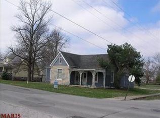608 S Court St, Bowling Green, MO 63334