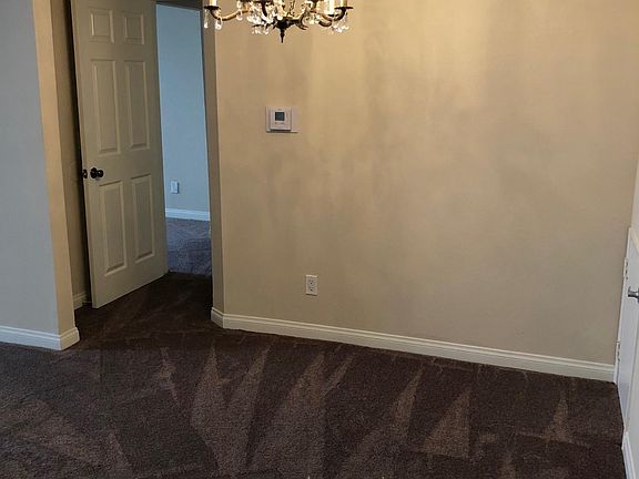 4th image of 5520 Owensmouth Ave APT 312
