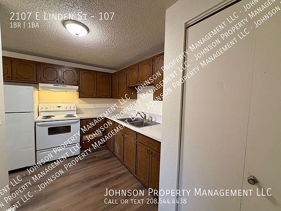 3rd image of 2107 E Linden St #107