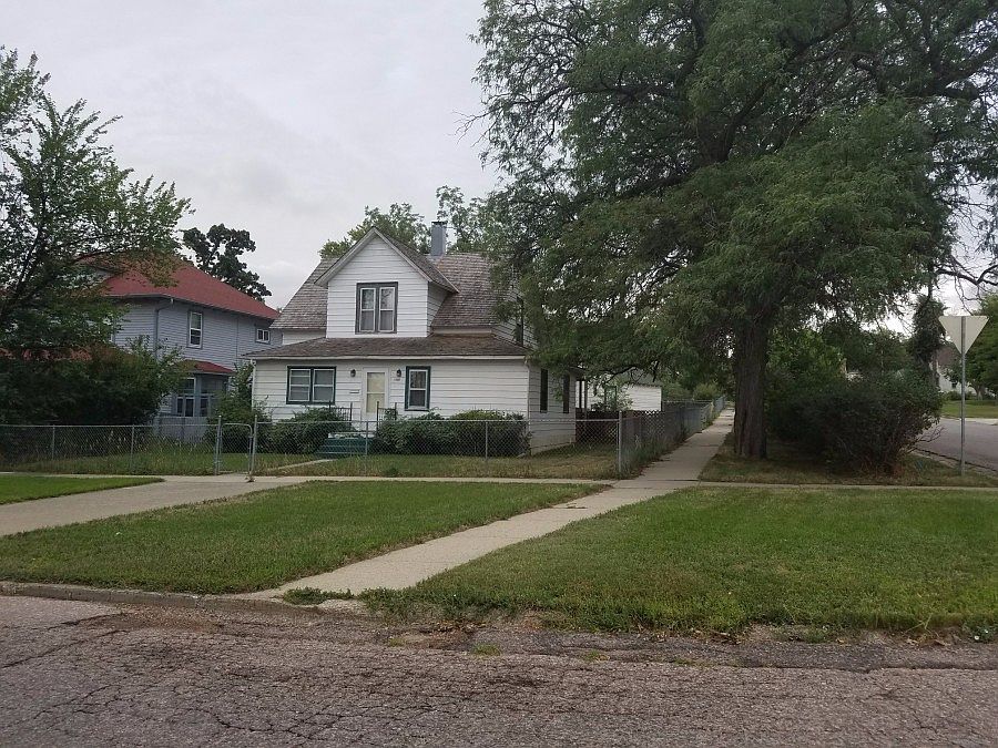 2nd image of 1119 Columbus St