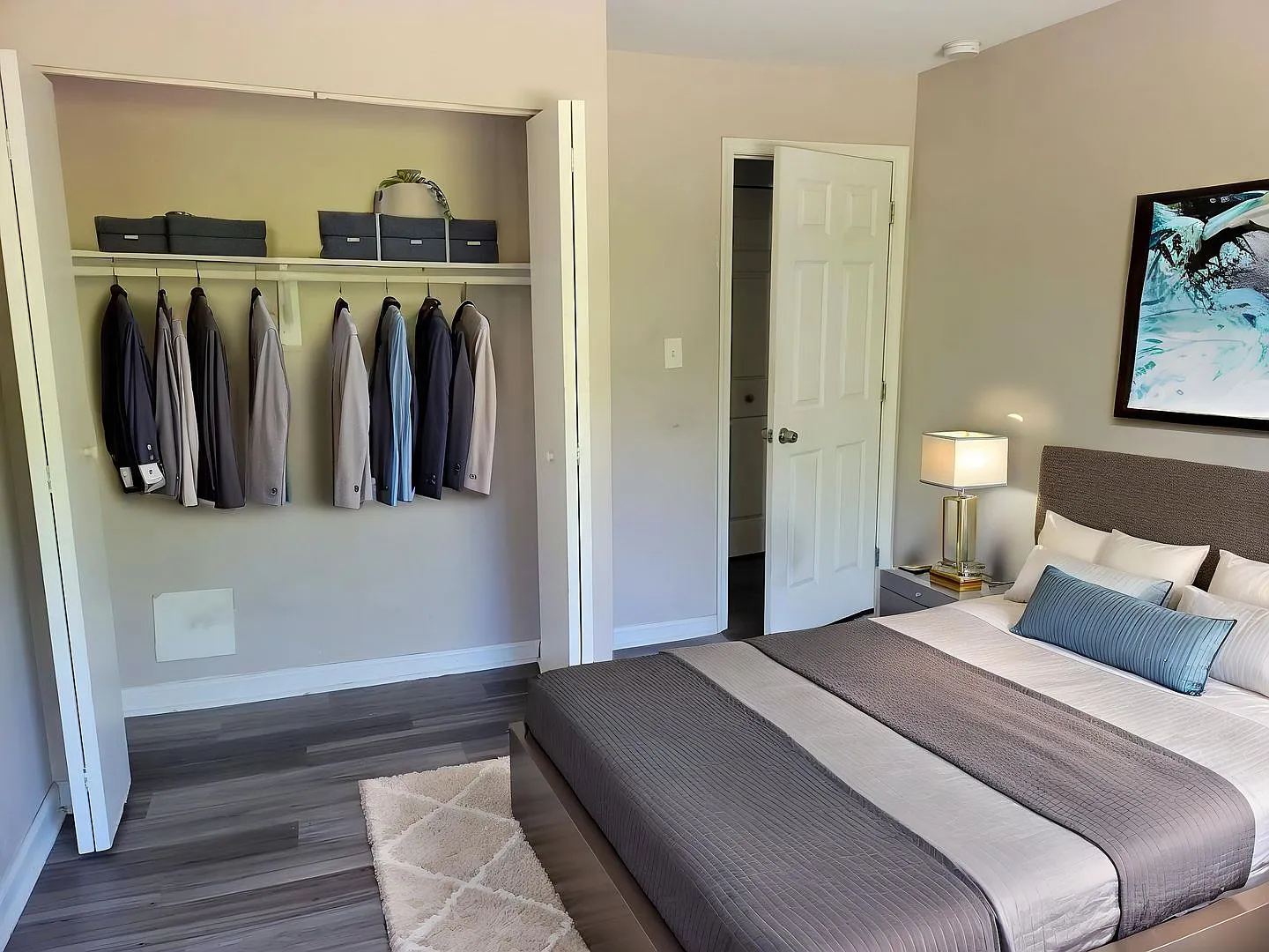 812 Nat Ct — Photo 2