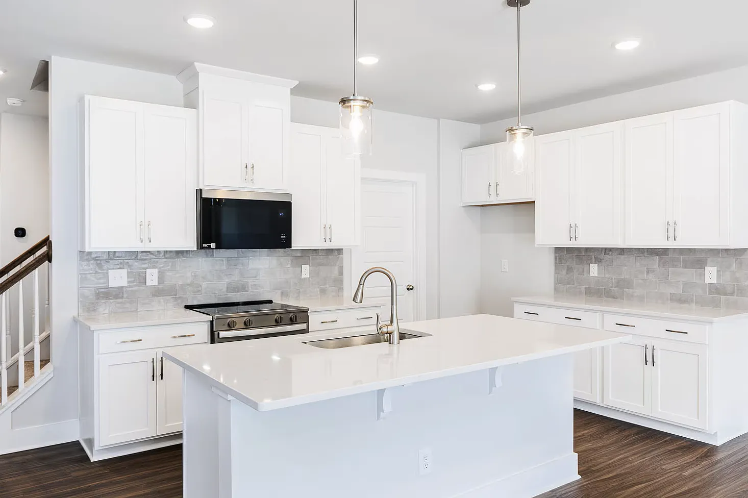 13 Silver Pine Dr — Photo 1