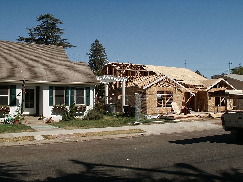 1st image of 369 Laurel Ave