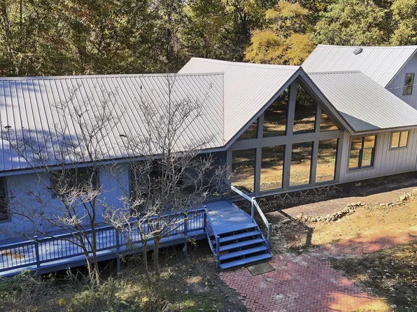 1766 Peyton Rd, Coldwater, MS 38618