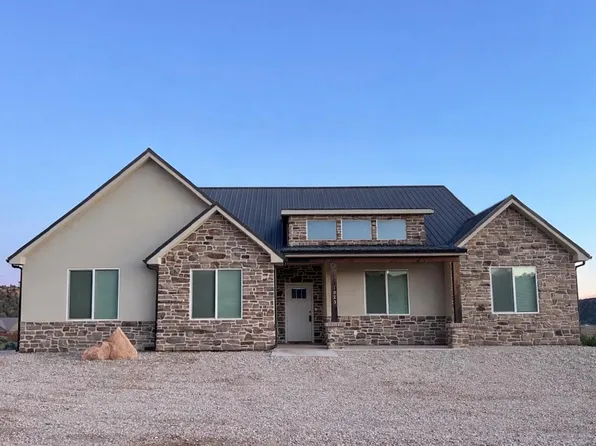 1023 W Little Pinion Way, Apple Valley, UT 84737