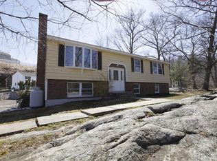 150 Bartholomew St, Peabody, MA 01960