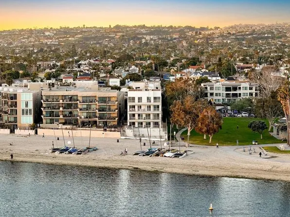 1251 Parker Pl Unit 2J, San Diego, CA 92109