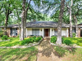 4816 Racquet Club Dr, Arlington, TX 76017