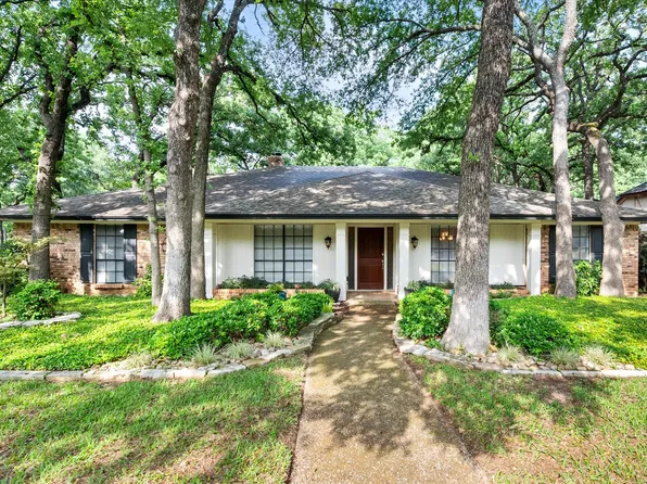 4816 Racquet Club Dr, Arlington, TX 76017