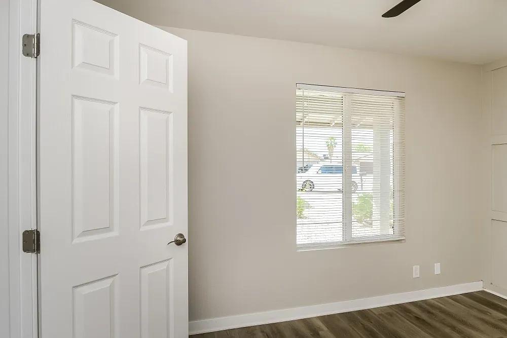 6628 Valleypark Dr — Photo 2