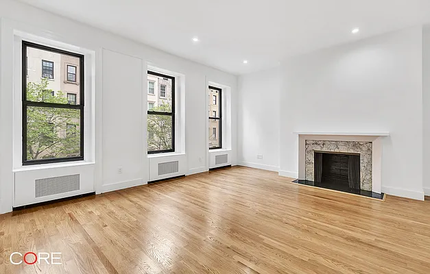 Rented by CORE | media 23