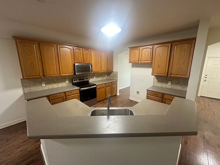 4717 Worchester Ln — Photo 6