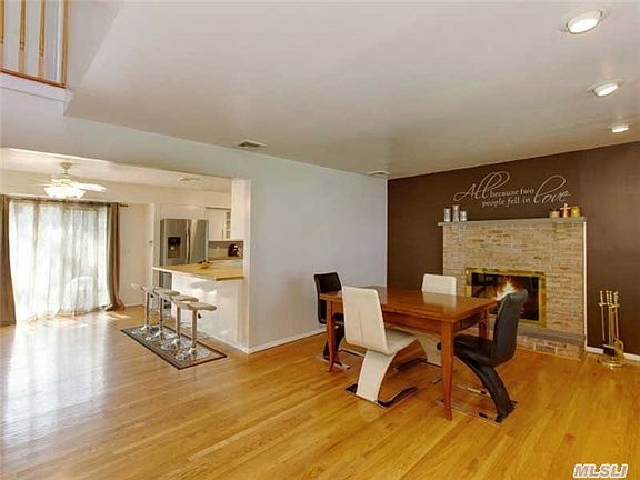 3rd image of 34 Elm Dr