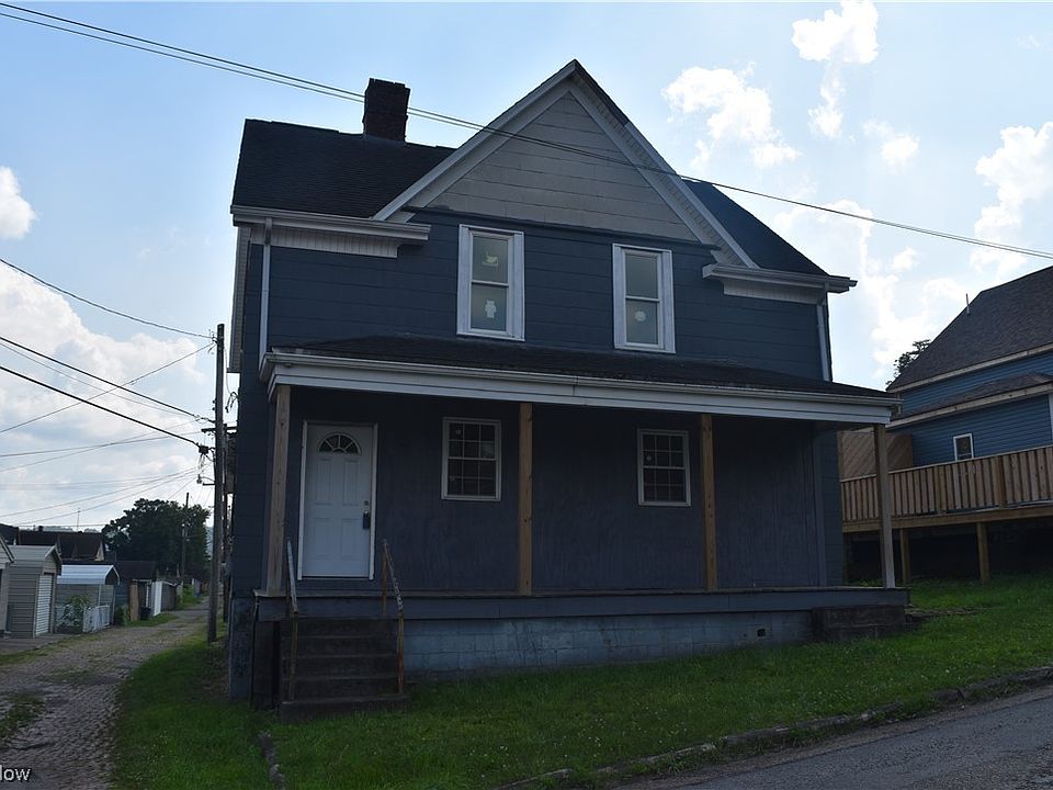 2nd image of 740 44th St