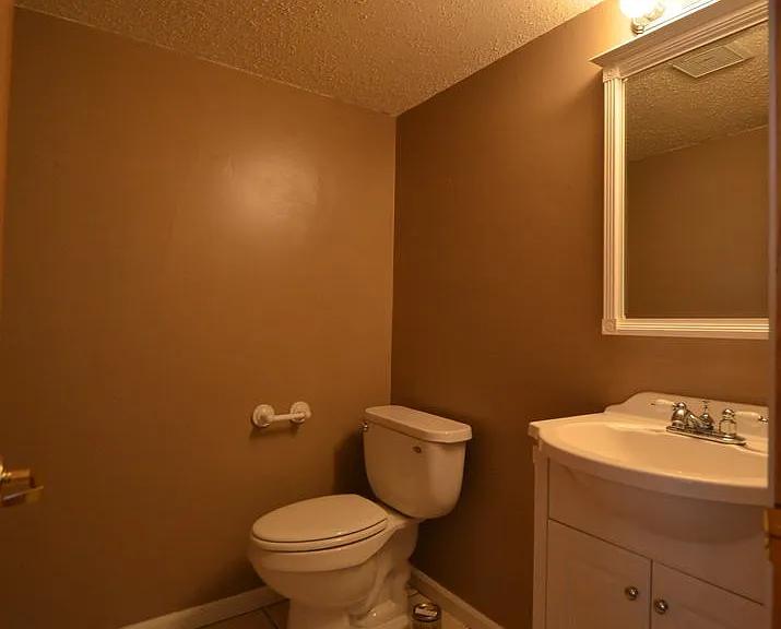 247D Kennington Place Huron Rd #247-D18 — Photo 4