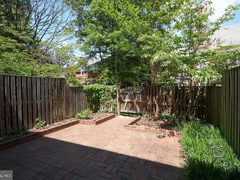 3614 S Taylor St — Photo 16