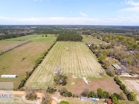 3rd image of 1 Hubert Johns Rd