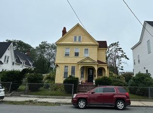 35 Abbott St, Lawrence, MA 01843