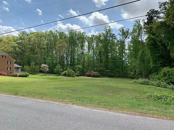 One neighbor on 1 side