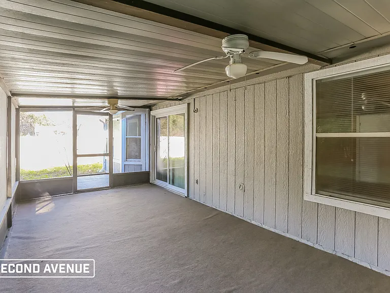 6604 Arancio Dr W — Photo 15