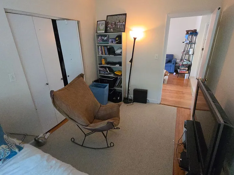 313 Summit Ave #8 — Photo 3