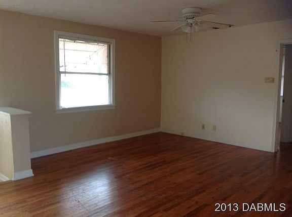 3rd image of 323 Woodland Ave
