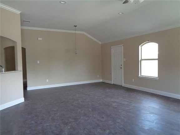 3rd image of 2617 S Ewing Ave