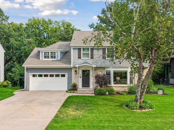 3308 W 55th St, Edina, MN 55410