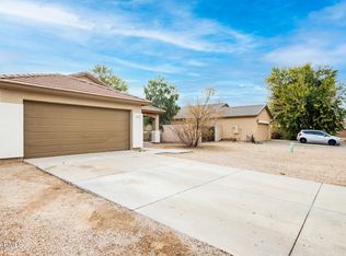 1053 E Chelsea Dr, San Tan Valley, AZ 85140