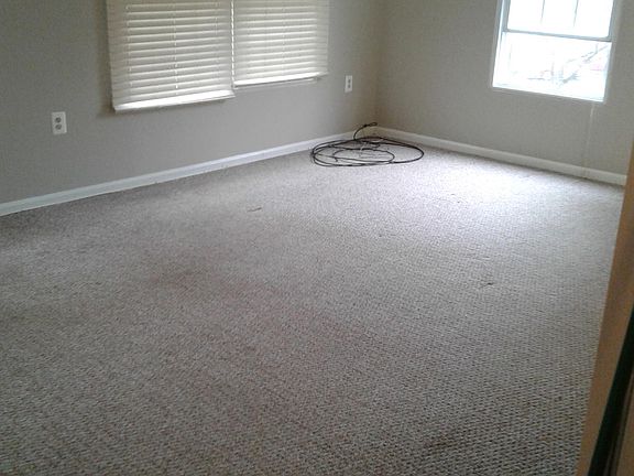 5th image of 12171 Old Salem Ct