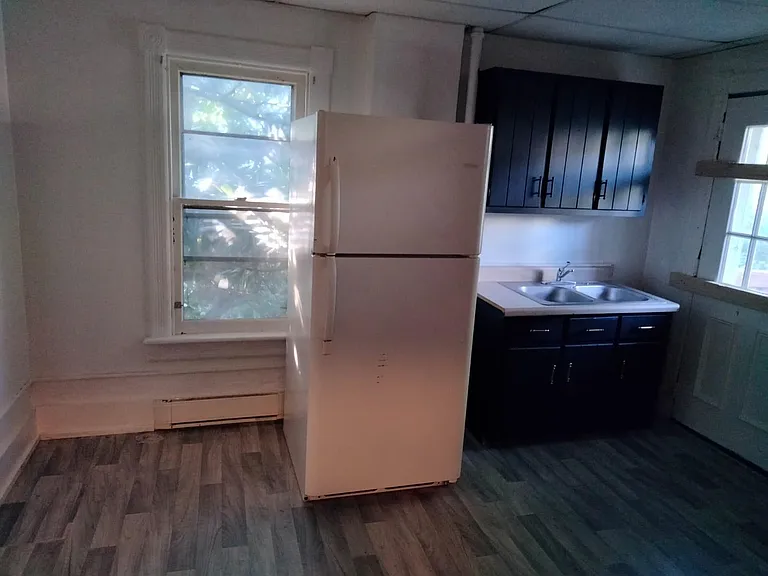 110 S Locust St #2 — Photo 4