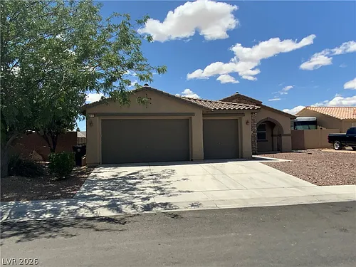 5819 E Badlands Ln Photo 1