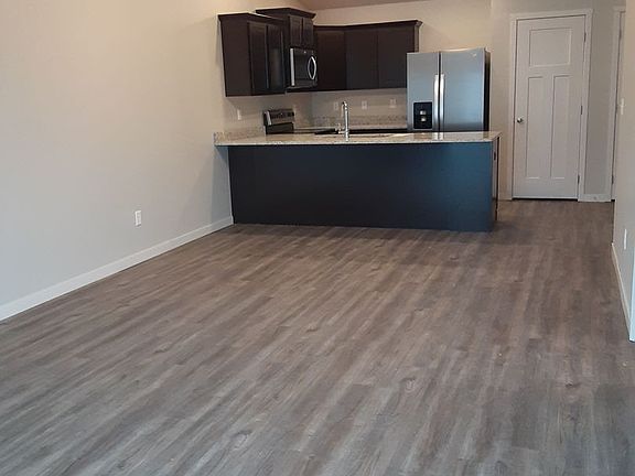 5th image of 613 Liberty Park Dr