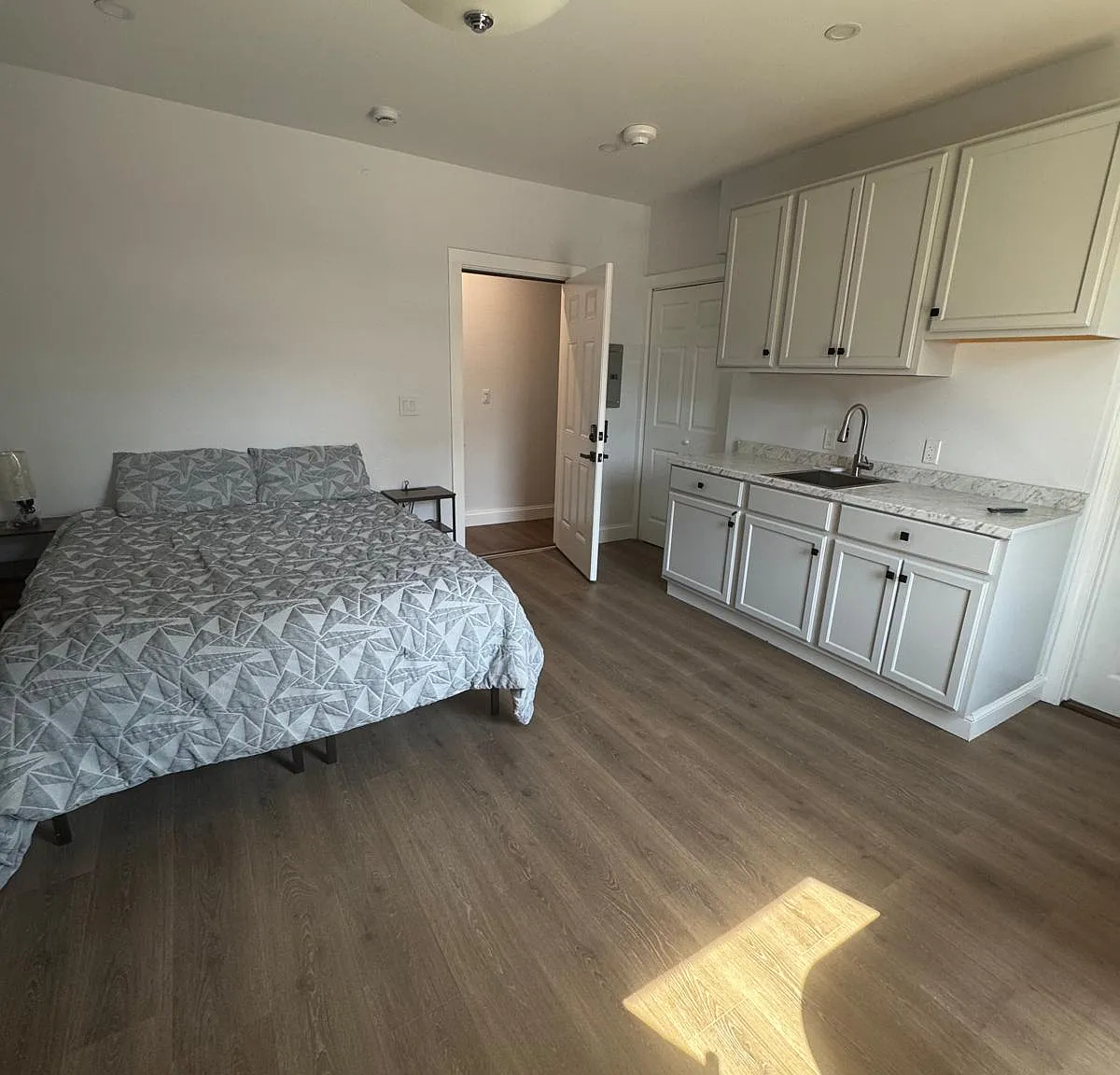 Studio, $1,695 — Photo 1