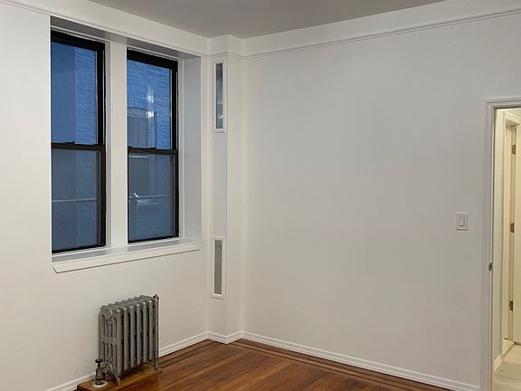 5th image of 313 Brightwater Ct APT 1K