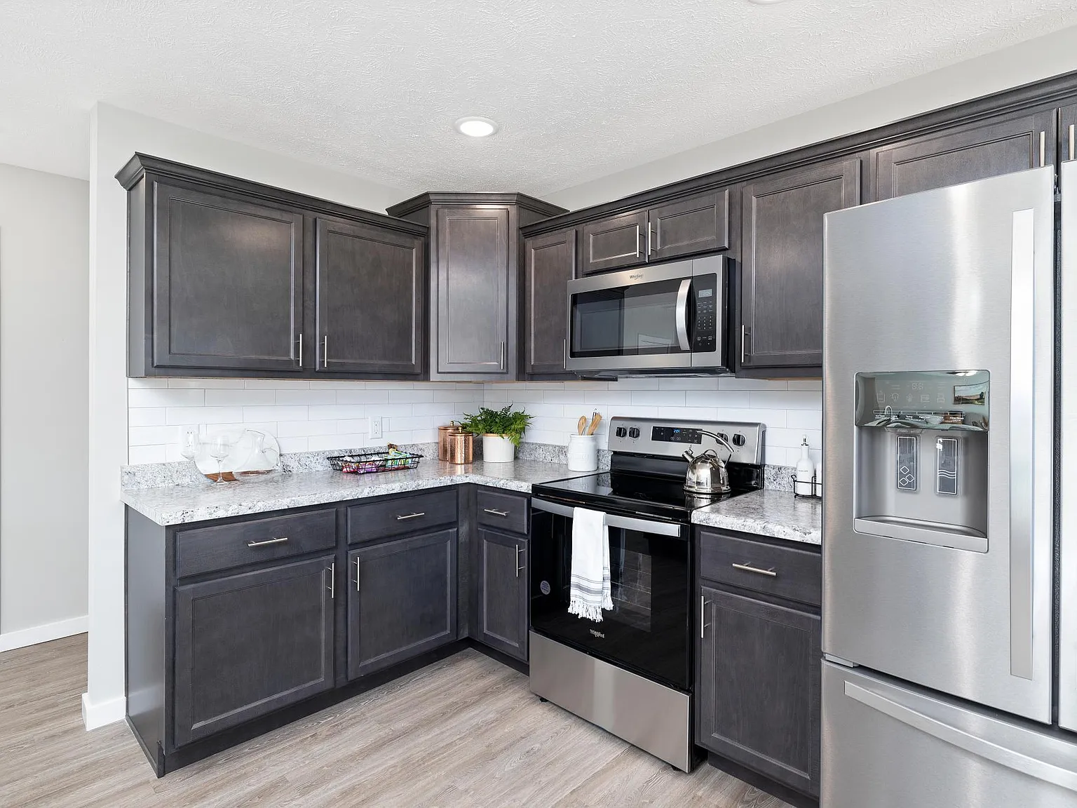 4 bed, $1,795 — Photo 1