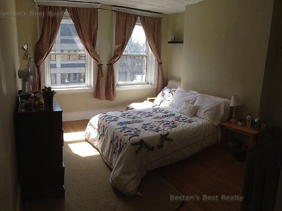 4th image of 11 Englewood Ave APT 7