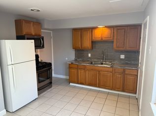 901 N Meadows Ct, Columbus, OH 43229