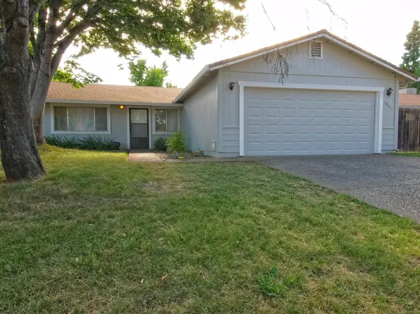 3847 Sunwood Dr, Redding, CA 96002