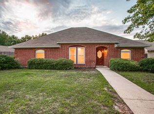 7409 Salzburg Dr, Rowlett, TX 75089