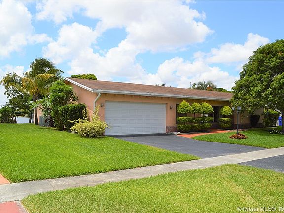 3rd image of 8760 NW 7th Ct