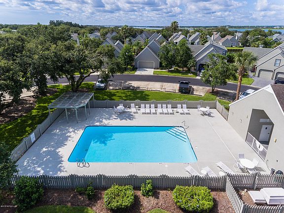356 Village Drive - WebSized-4