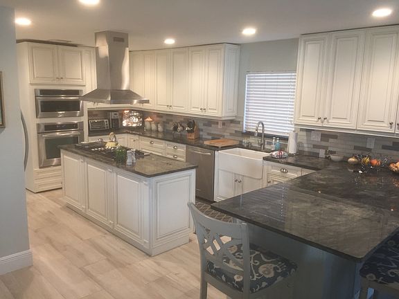 4th image of 1704 SE 11th St