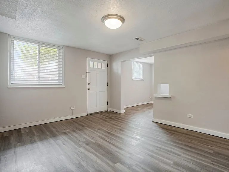 2822 W 38th Ave — Photo 27