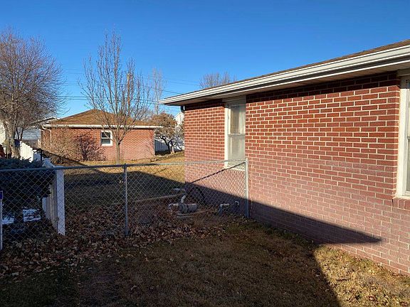 4th image of 2213 Anna Ave