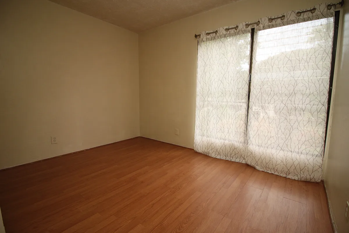 Building Photo - 87-126 Helelua St #D204
